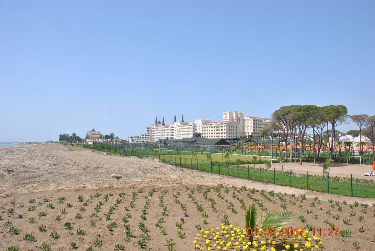 imagini hotel TRENDY LARA